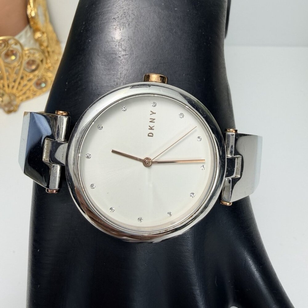 DKNY Eastside Quartz Silver Dial Stainless Steel Ladies Watch NY2745 Working